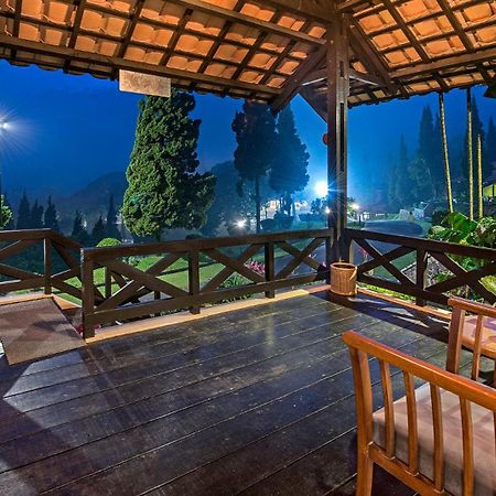 Grand Whiz Hotel Bromo Kültér fotó