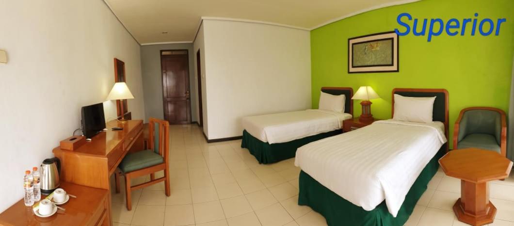 Grand Whiz Hotel Bromo Kültér fotó