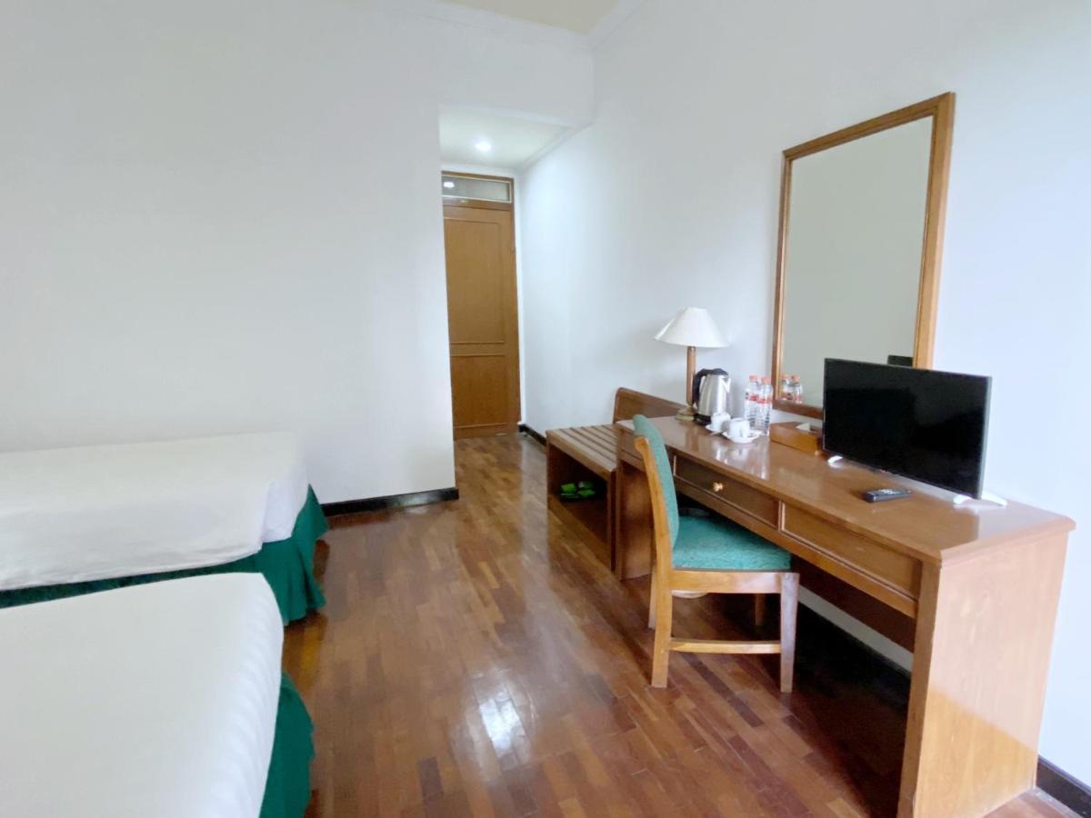 Grand Whiz Hotel Bromo Kültér fotó